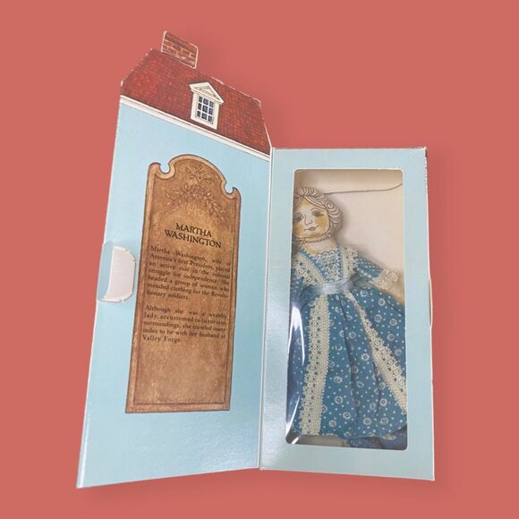 👵🏻 VTG 19796 MARTHA WASHINGTON BICENTENNIAL COLLECTIBLE DOLL HALLMARK 6.5" - Picture 2 of 12
